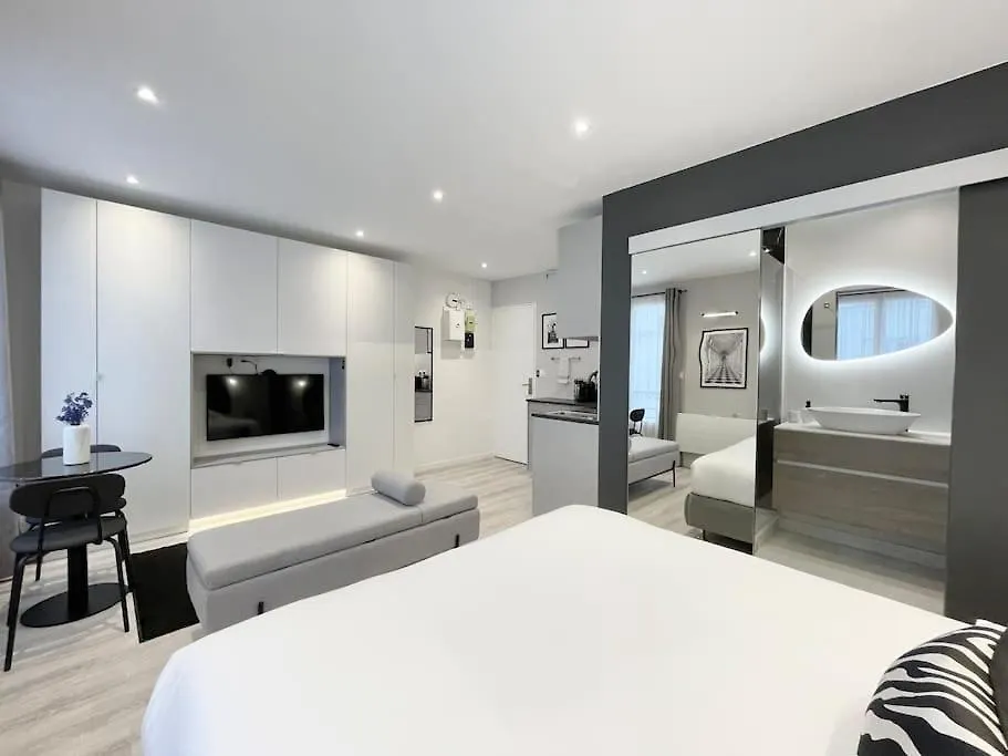 Apartment Charming Studio Paris Marais, Republique, Bastille France
