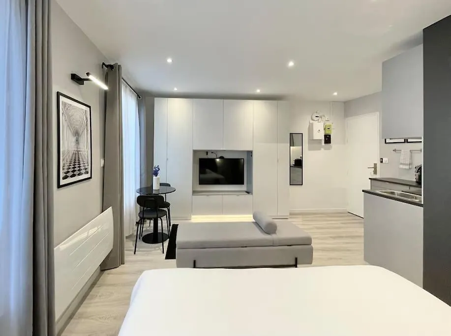 Charming Studio Paris Marais, Republique, Bastille